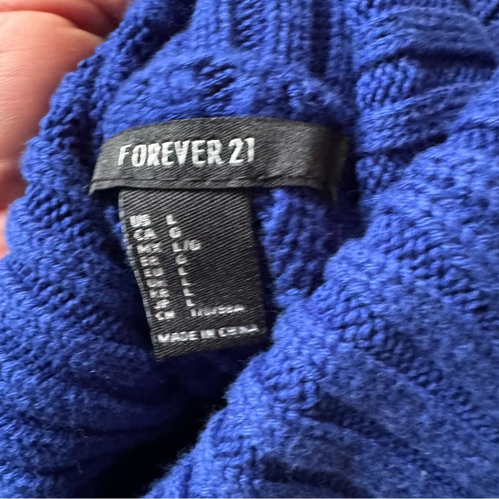 RIBBED TURTLENECK SWEATER - Picture 8 of 8
